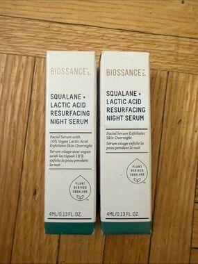 Biossance Squalane + Lactic Acid Resurfacing Night Serum — White/Teal